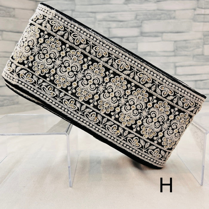 【50cm単位】 刺繍リボン 太幅 輝く 雪の結晶 チュール 幅約10.2cm 241219008