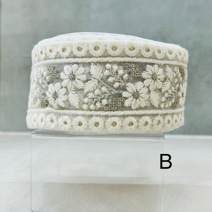 【50cm単位】 刺繍リボン 美しい白の花達 チュール オーガンジー 幅約6cm~約8.5cm 250415001