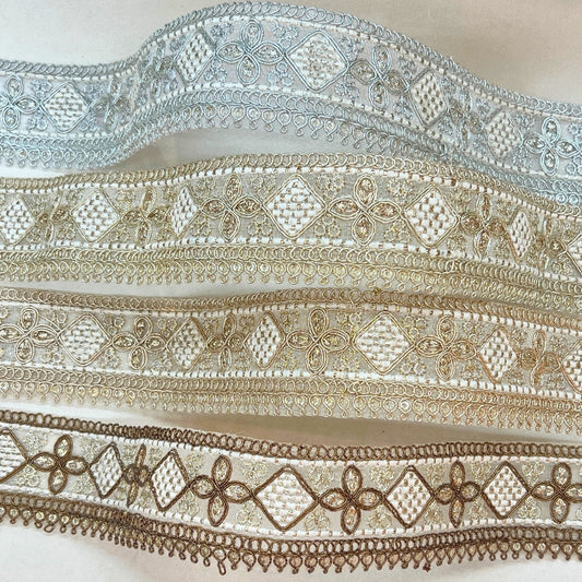 【50cm単位】刺繍リボン インド刺繍リボン 細幅 アンティーク調刺繍リボン スパンコール 幅約4cm 260206004