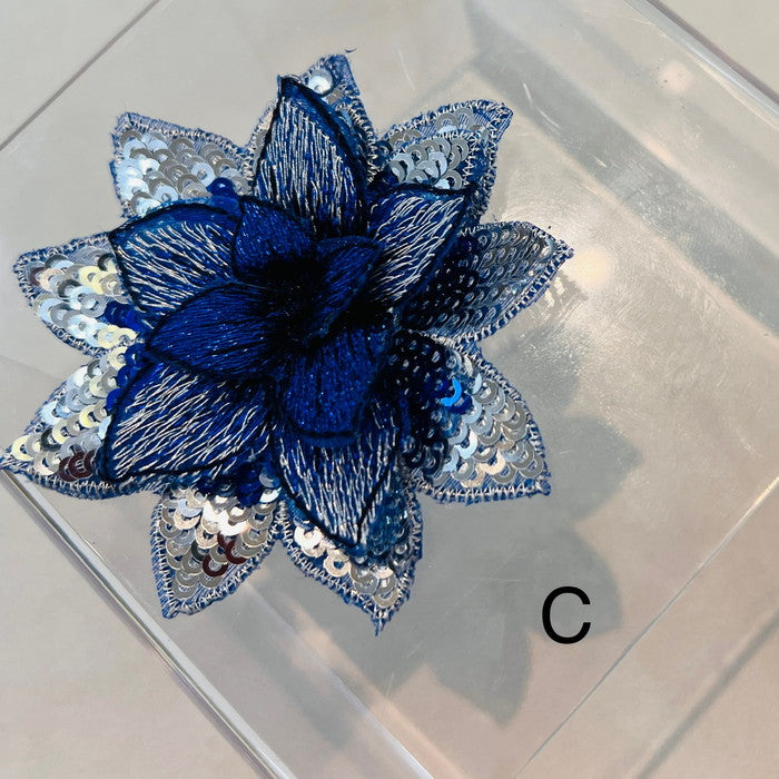 【1個単位】ふんわり フラワー キラキラトキメク スパンコールの花 モチーフ サイズ約6.5cm×約6.5cm SMT2412009