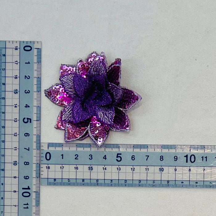 【1個単位】ふんわり フラワー キラキラトキメク スパンコールの花 モチーフ サイズ約6.5cm×約6.5cm SMT2412009