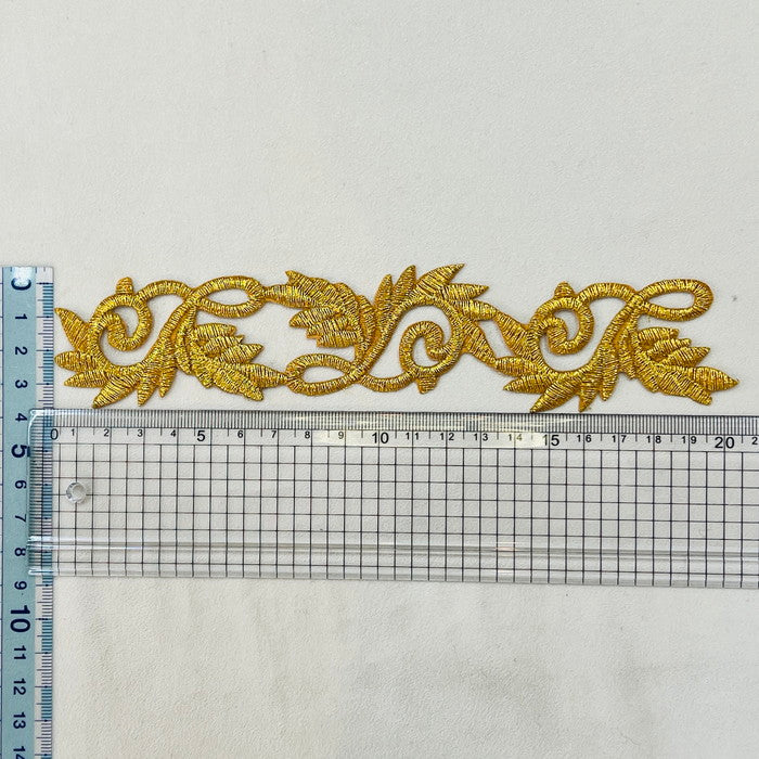 【1枚単位】揺らめく 紋様 刺繍モチーフ サイズ長さ約18.5cm~約23.5cm SMT2412013