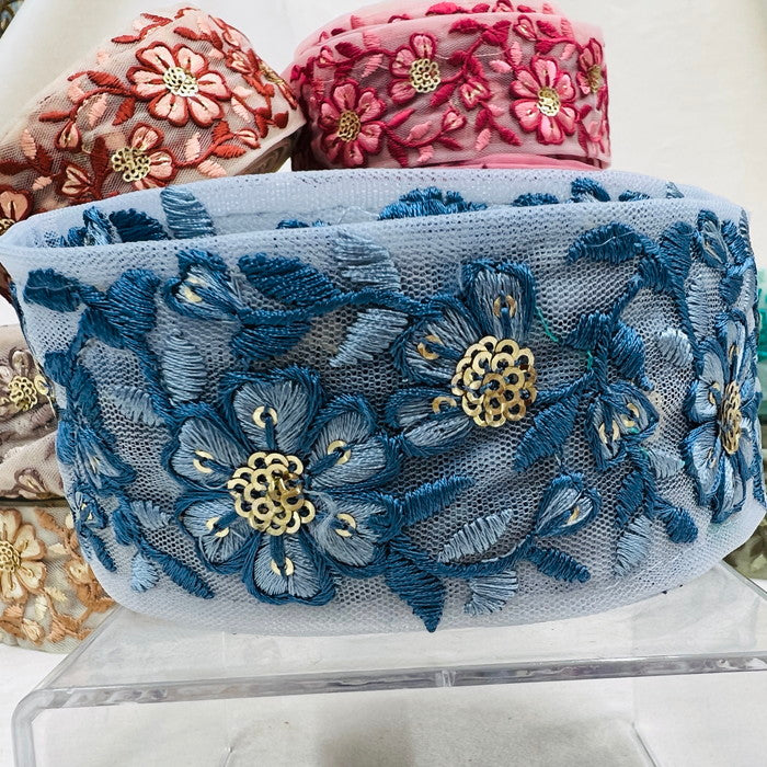 【50cm単位】 刺繍リボン シックでエレガント 同色糸で紡ぐ花柄 華やか刺繡リボン チュール 幅約5cm 230404004