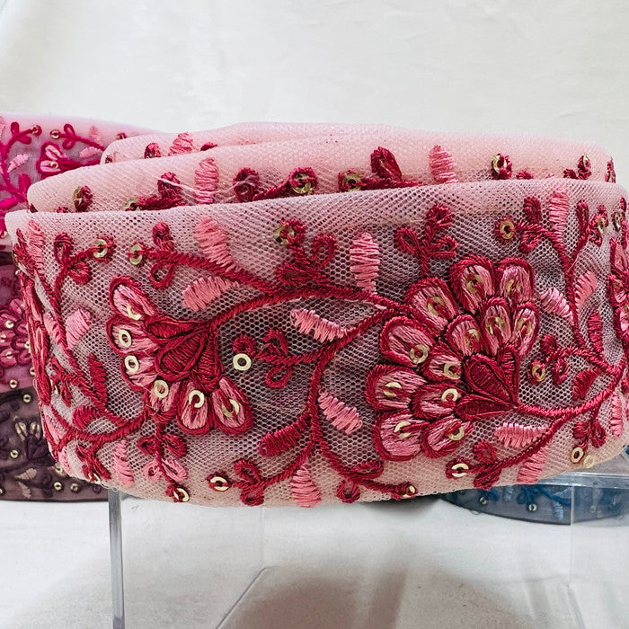 【50cm単位】 刺繍リボン シックでエレガント 同色糸で紡ぐ花柄華やか刺繡リボン2 チュール 幅約5cm 230404005