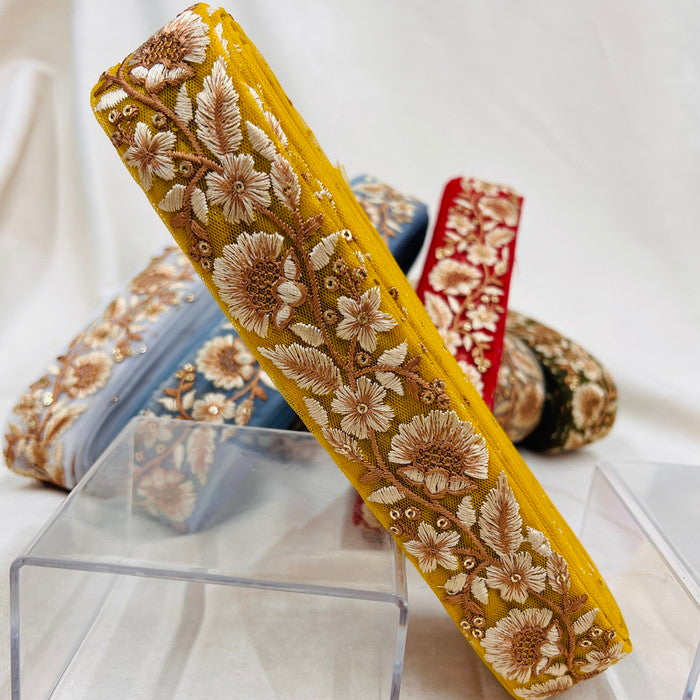 【50cm単位】 刺繍リボン クラシカルに挑戦 茶系で織りなす 品のある花柄 インド刺繡リボン チュール 幅約3.7cm 230404007