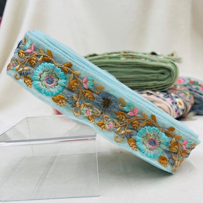 【50cm単位】 刺繍リボン ポップ! カラフル! 鮮やか! 目を惹く可愛らしさ! 刺繡リボン チュール 幅約4.7cm 230404016