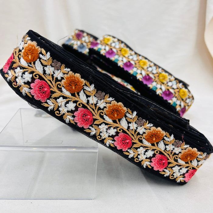 【50cm単位】 刺繍リボン ノンスパンコール 真夜中の約束 咲き乱れる花たち チュール 幅約5cm 23040626002