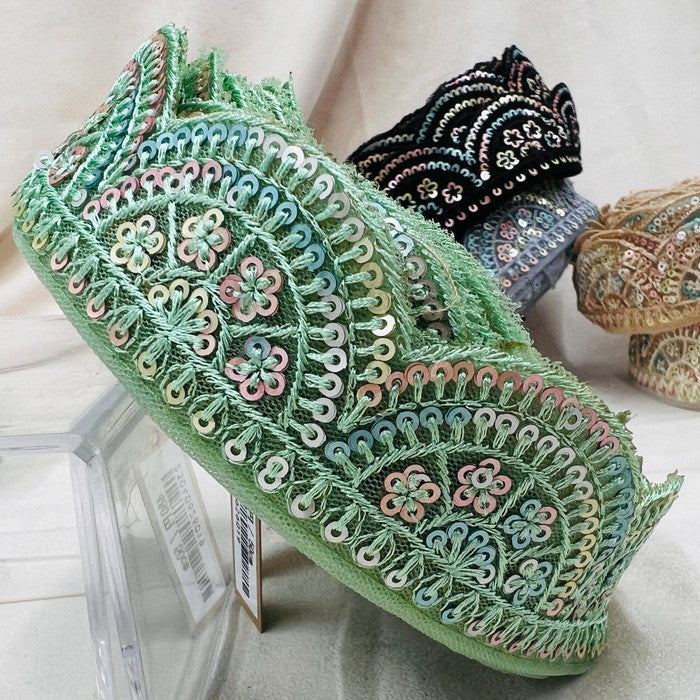 【50cm単位】 刺繍リボン スカラップ型 あなたはどのマーメイド?② 心ときめく チュール 幅約3.9cm 23040626019
