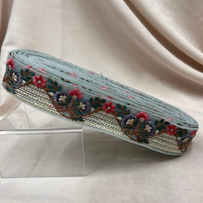 【50cm単位】 刺繍リボン 湖畔に咲く 花のように 色とりどりの 小花たち インド刺繡リボン チュール 幅約3.9cm 230529002