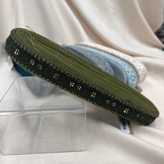 【50cm単位】 刺繍リボン キラキラが止まらない 宝石のような輝き ゴージャス インド刺繡リボン チュール 幅約2.6cm 230529003