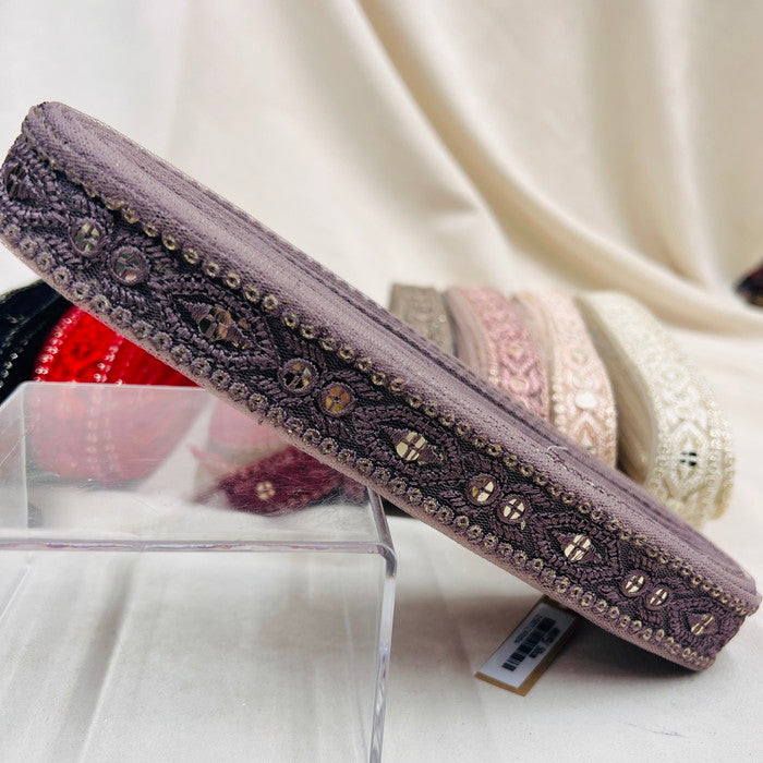【50cm単位】 刺繍リボン キラキラが止まらない 宝石のような輝き ゴージャス インド刺繡リボン チュール 幅約2.5cm 230529004