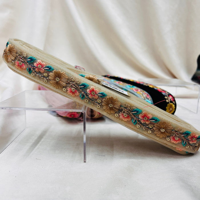 【50cm単位】 刺繍リボン 夏の日差し に映える! くっきりカラフル キュートな花柄 インド刺繡リボン チュール 幅約2.7cm 230529008