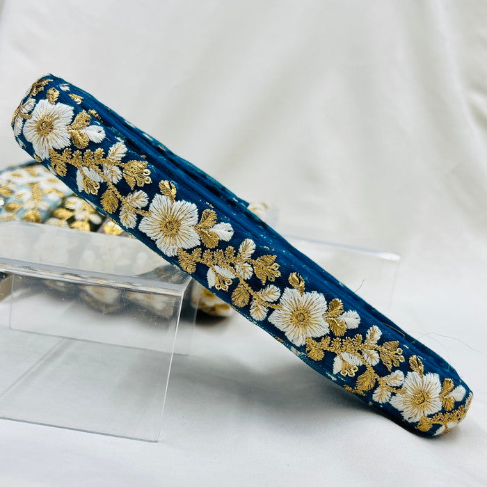 【50cm単位】 刺繍リボン 細幅 ゴールドが煌めく 天の川に浮かぶ お星様の花のように チュール 幅約2.7cm 230610002