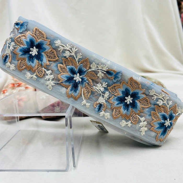 【50cm単位】 刺繍リボン 華やかなデザイン 遅咲きの桜が リボンの中で満開に チュール 幅約5.6cm 230610008
