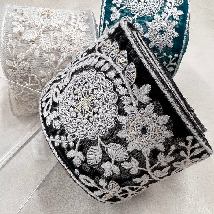 【50cm単位】 刺繍リボン 太幅 スパンコール 弾けながら広がる お花の流れ星 チュール 幅約8.2cm 230722003