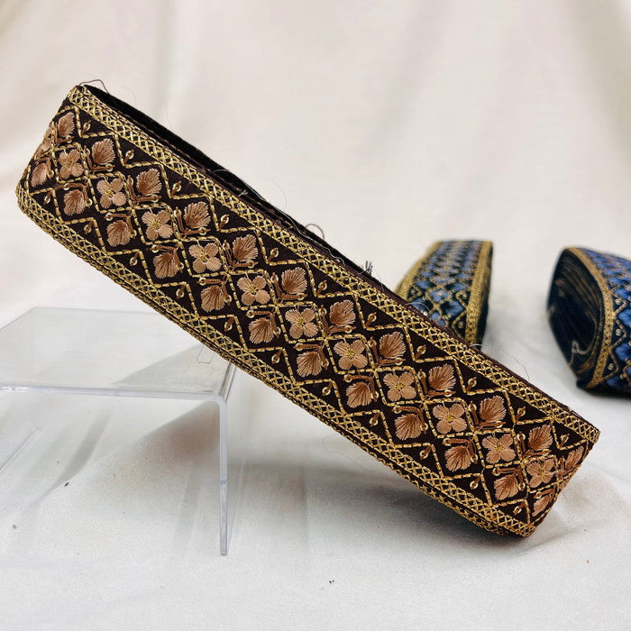刺繍リボン-【50cm単位】 刺繍リボン 再再再入荷!! キラキラ金糸 大人気格子花柄 布地 幅約4.6cm 230722007-心が躍る刺繍リボン屋 by船場マップ