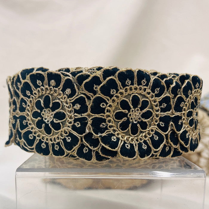 【50cm単位】 刺繍リボン ゴールドの縁取り 妖精達の休息 チュール 幅約4.5cm 230929002