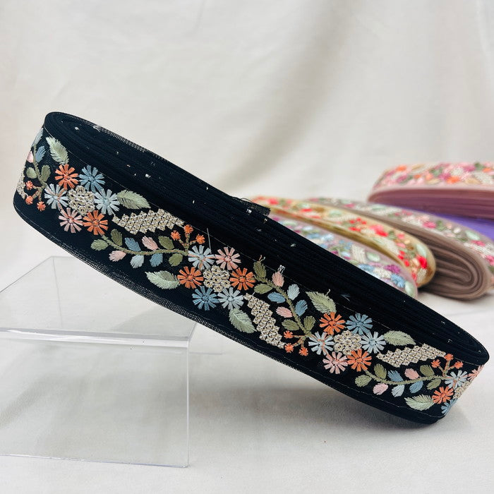 【50cm単位】 刺繍リボン 美しいブーケ 可憐に咲いた コスモスの花束 チュール 幅約3.7cm 230929004