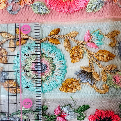 【50cm単位】 刺繍リボン ポップ！ カラフル！ 鮮やか！ 目を惹く可愛らしさ！ 刺繡リボン  チュール  幅約4.7cm 230404016