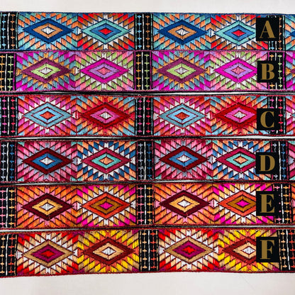【50cm単位】 刺繍リボン ノンスパンコール  ビビットカラーでオシャレ 幾何学模様 布地 幅約4.2cm 23040626018