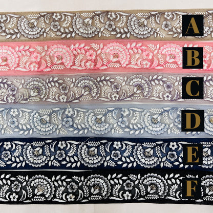 【50cm単位】 刺繍リボン 美しさの条件 空へ羽ばたくように 白い大輪の花② チュール 幅約4.6cm 23040626026