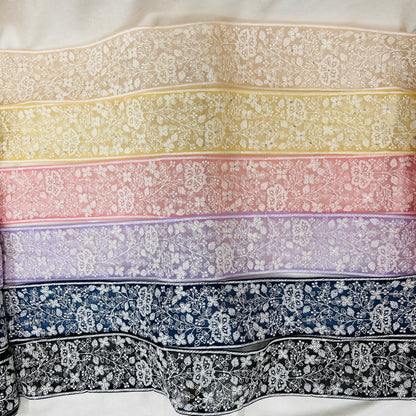 【50cm単位】 刺繍リボン 太幅 繊細なデザイン 爽やかな風に身を任せて 白い花柄②  チュール 幅約9cm 23040626028
