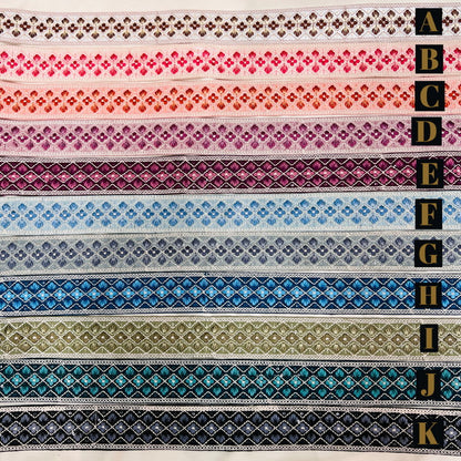 【50cm単位】 刺繍リボン 再再再入荷！！ 控えめ白糸 大人気格子花柄 布地 幅約4.8cm 230722008