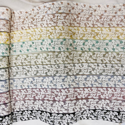 【50cm単位】 刺繍リボン 星の花がキラリ 穏やかに揺れる シルバーリーフ チュール 幅約6.3cm 230930006