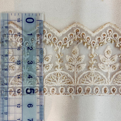 【50cm単位】 刺繍リボン ホワイトリボン 雪の国の 氷の結晶の 王冠 チュール 幅約5.4cm 240116013