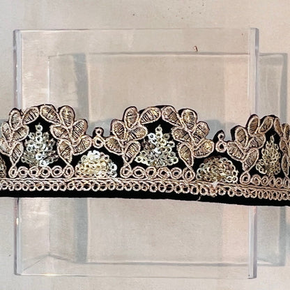 【50cm単位】 刺繍リボン 細幅 ベルベット風 ゴールドで紡ぐ ボタニカル 布地 幅約3.6cm 241126001