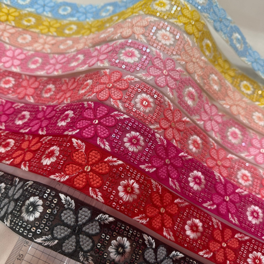 【50cm単位】刺繍リボン インド刺繍リボン 中太幅 花咲くレトロ刺繍リボン【ビビッドカラー】 幅約4cm 260413005