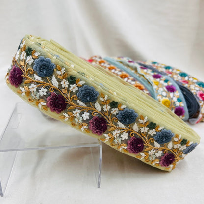 【50cm単位】 刺繍リボン ノンスパンコール  夜明けの約束 咲き乱れる花たち チュール 幅約5cm 23040626003