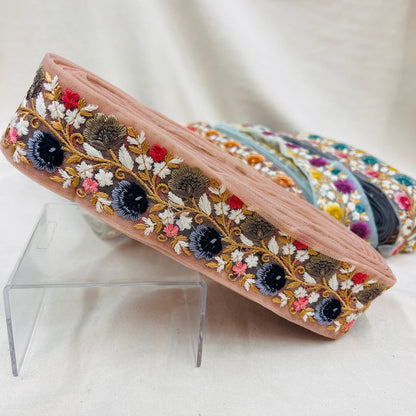 【50cm単位】 刺繍リボン ノンスパンコール  夜明けの約束 咲き乱れる花たち チュール 幅約5cm 23040626003