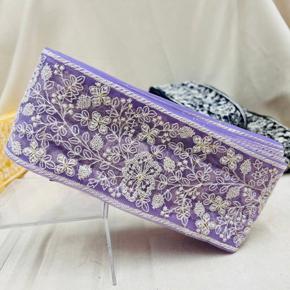 【50cm単位】 刺繍リボン 太幅 繊細なデザイン 爽やかな風に身を任せて 白い花柄②  チュール 幅約9cm 23040626028