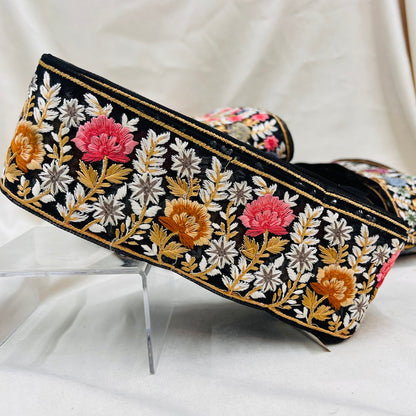 【50cm単位】 刺繍リボン ノンスパンコール  真夜中の約束 咲き乱れる花たち2 チュール 幅約7.3cm 23040626029