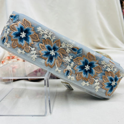 【50cm単位】 刺繍リボン 華やかなデザイン 遅咲きの桜が リボンの中で満開に チュール 幅約5.6cm 230610008