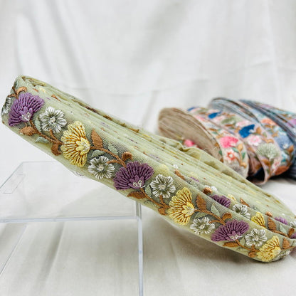 【50cm単位】 刺繍リボン 細幅 可愛いが溢れ出す カラフルわた帽子 チュール 幅約2.8cm 230610012